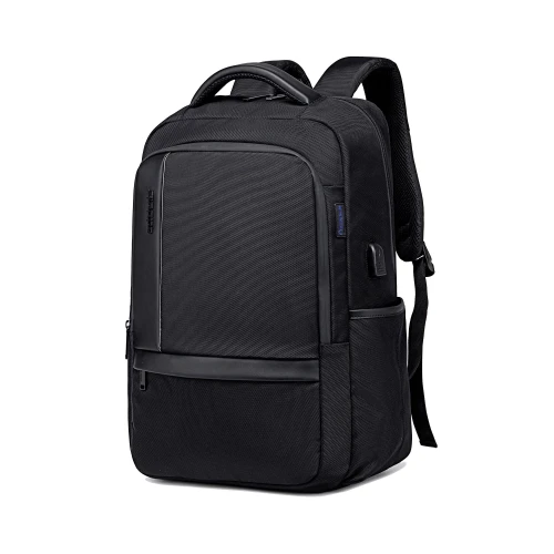 Plecak_Arctic_Hunter_Na_Laptop_17,3_USB_Czarny (1).jpg